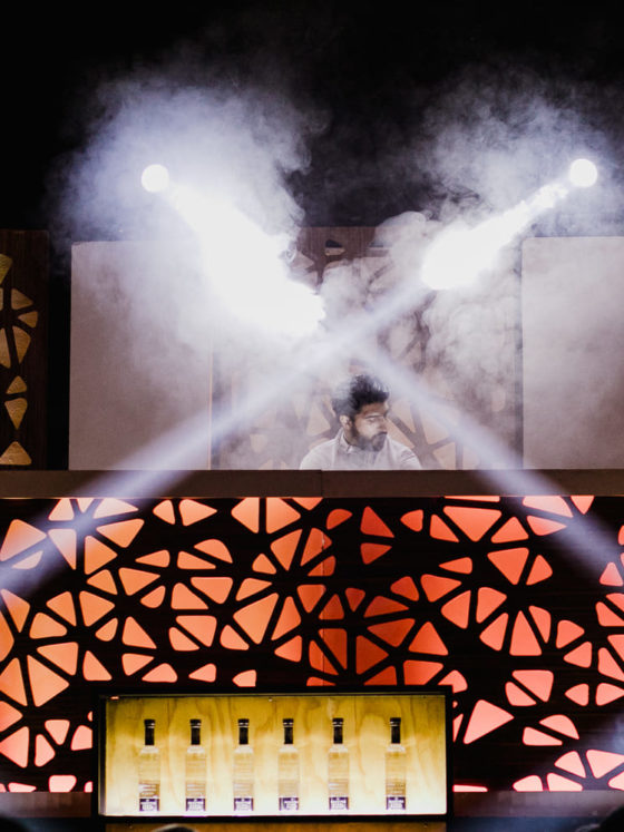 DJ